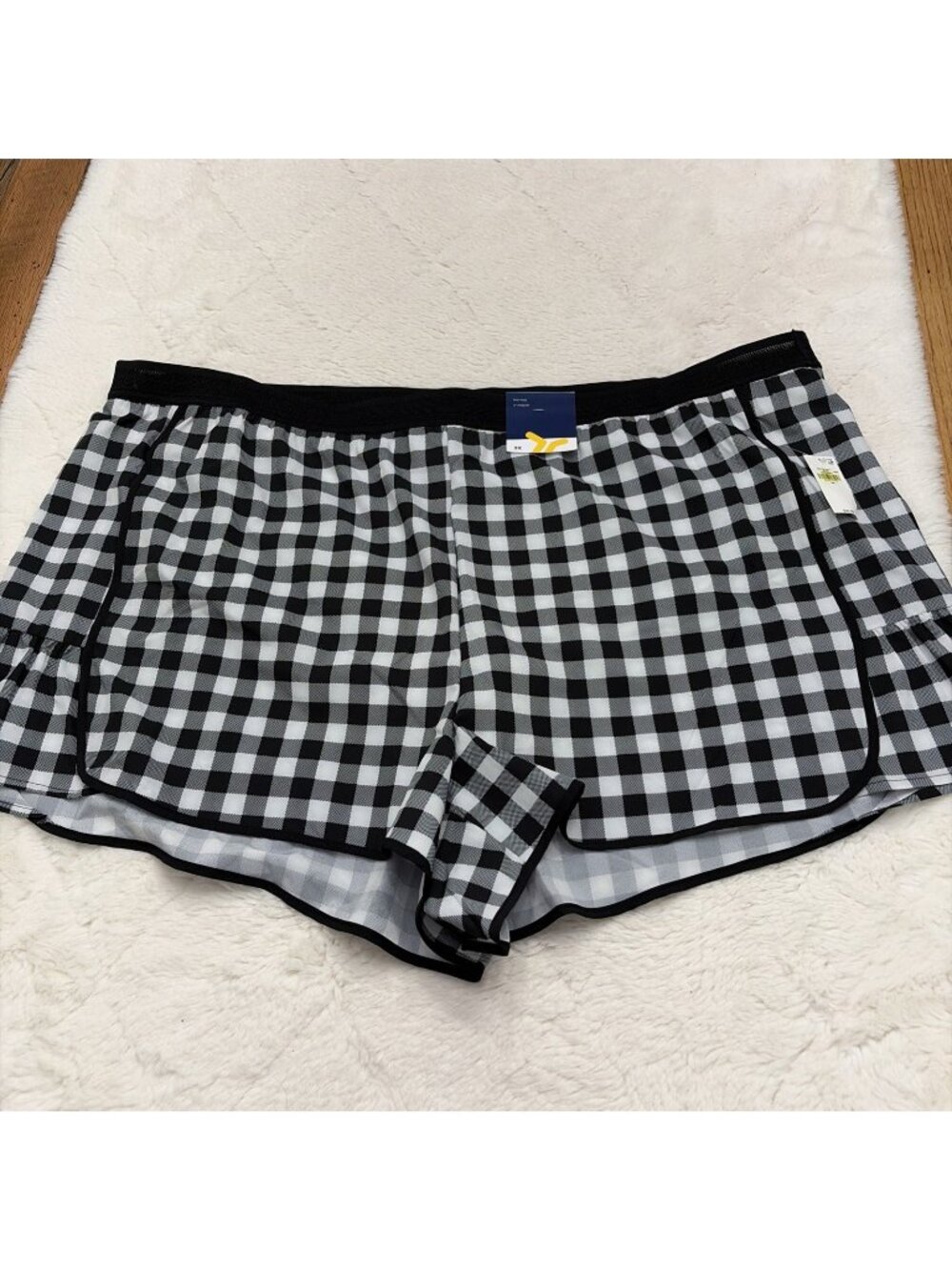 Old Navy Active 3X Mid Rise Quick Dry Athletic Shorts Check Print NWT